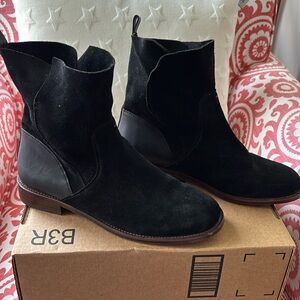 ED Ellen Degeneres Black Suede & Leather Boot Worn Once Womens Size 9